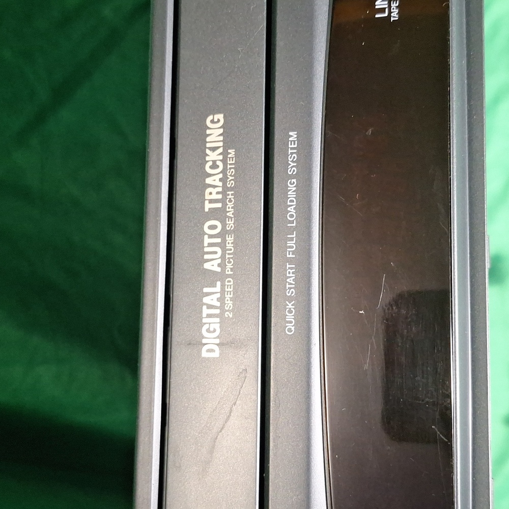 Emerson VCR With Remote In Good Condition Untested - Picture 4 of 10